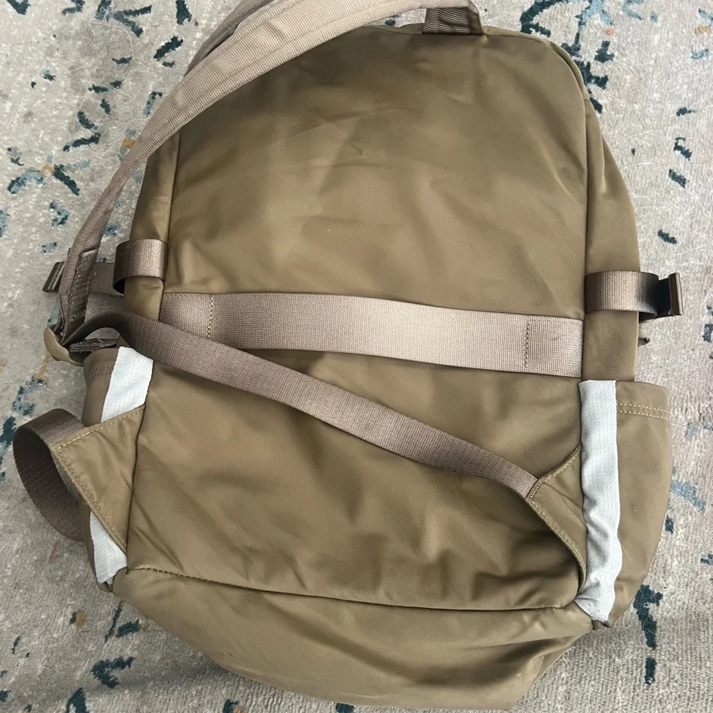 lululemon athletica Olive Backpack